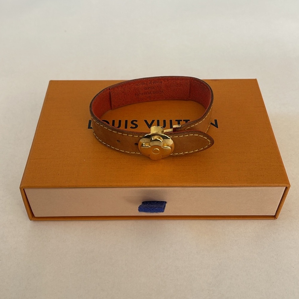 LOUIS VUITTON❤️🌟 IMPREINTE BROWN VACHETA LEATHER BRACELET⭐️